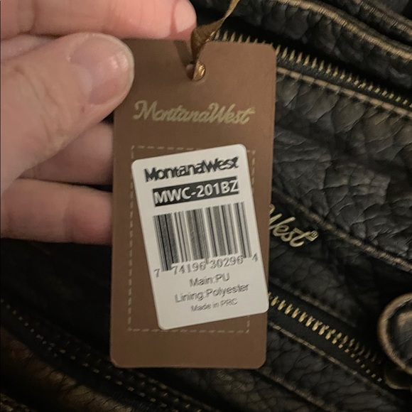 Montana West Distressed Black Leather Crossbody - Picture 3 of 3